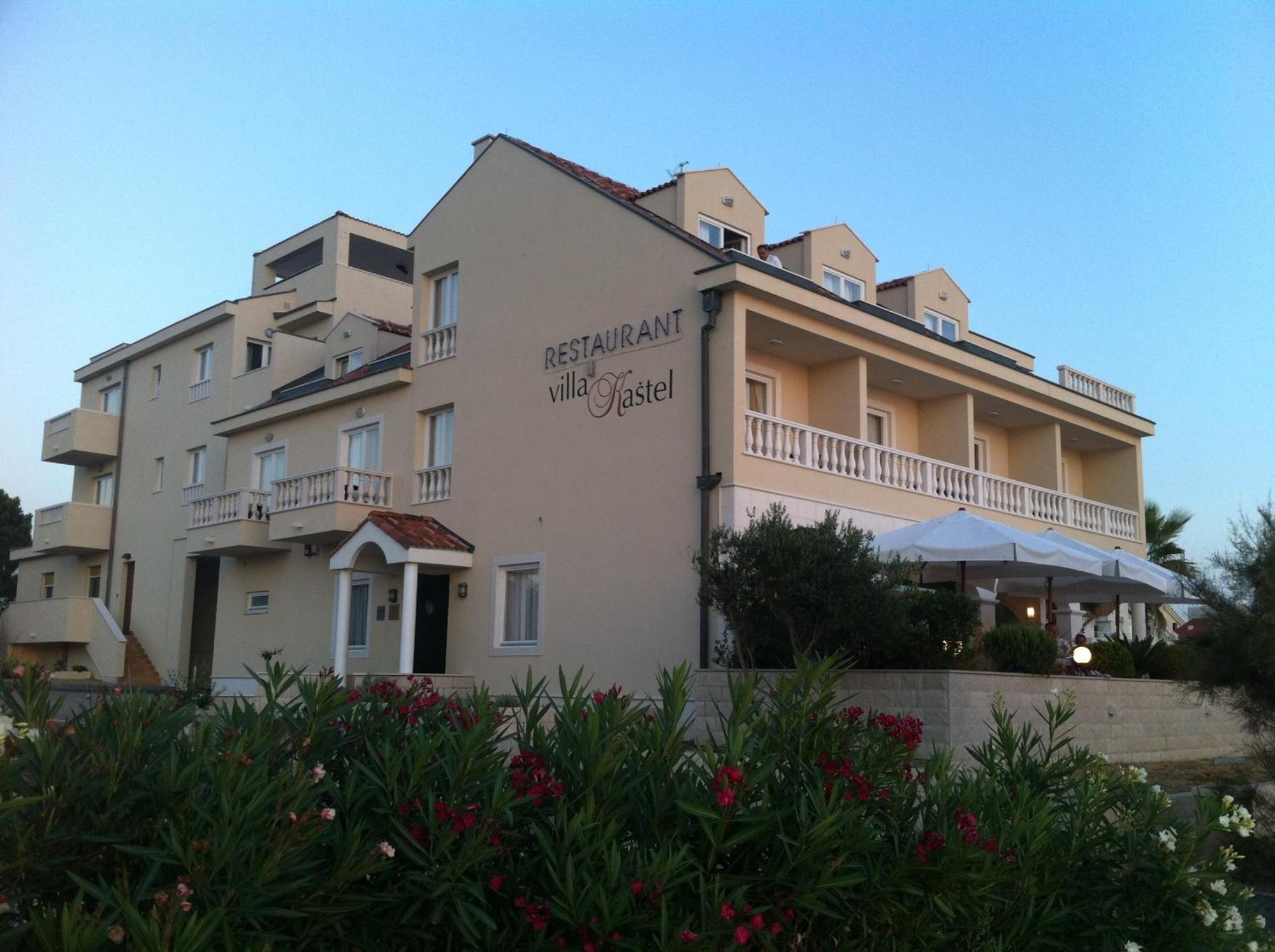 Villa Kastel Povljana Exterior photo