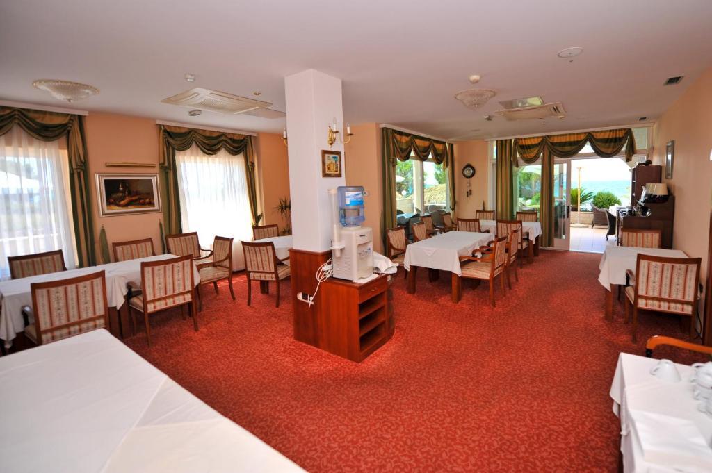 Villa Kastel Povljana Exterior photo